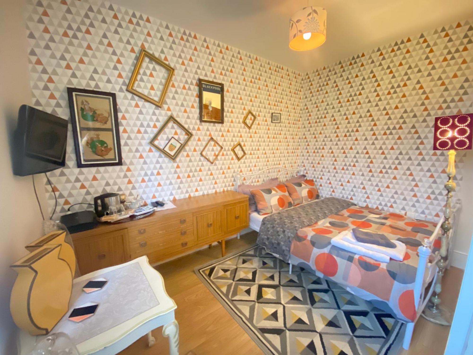 Upton Country Park Guest House Northampton Extérieur photo