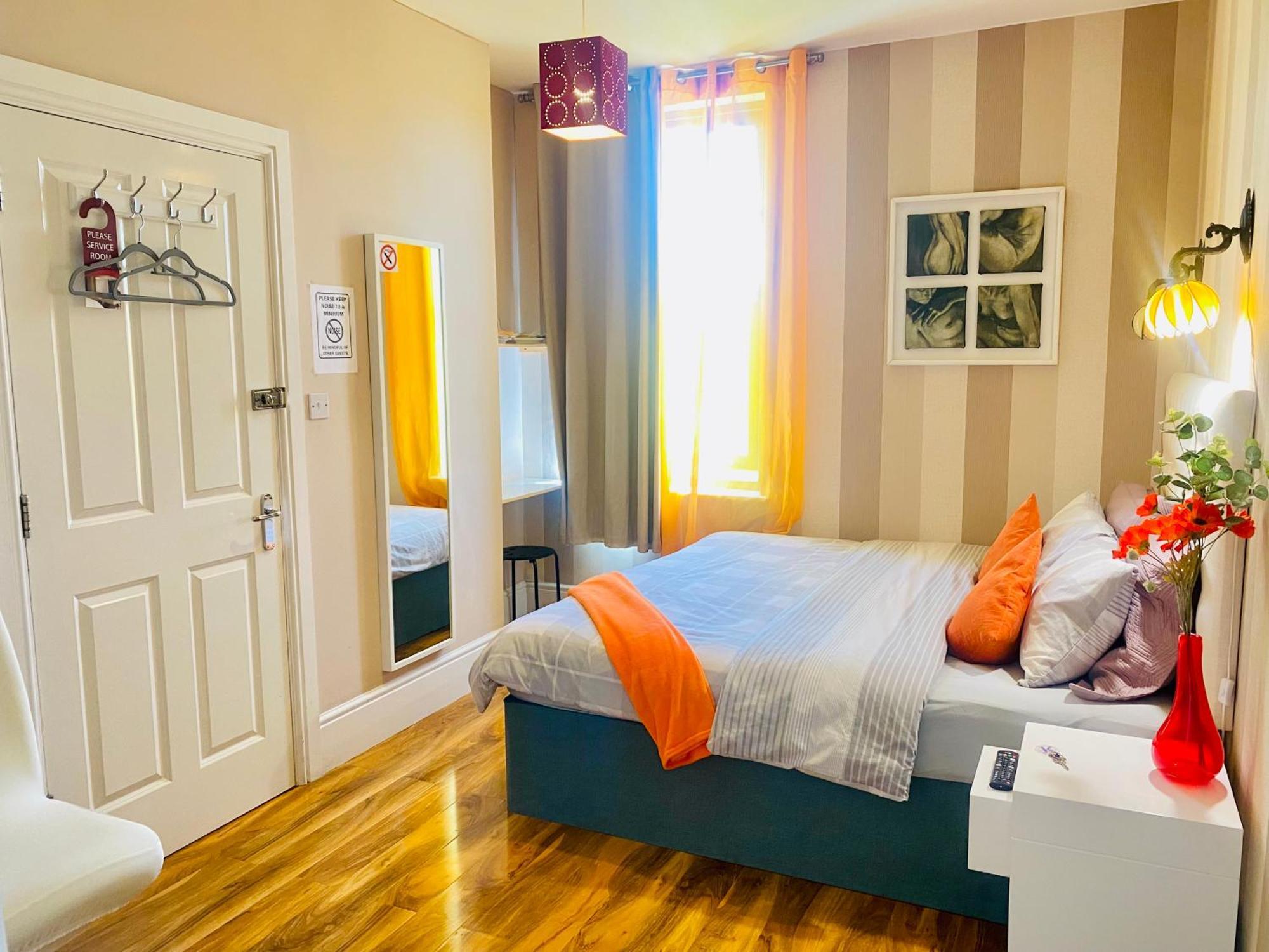 Upton Country Park Guest House Northampton Extérieur photo