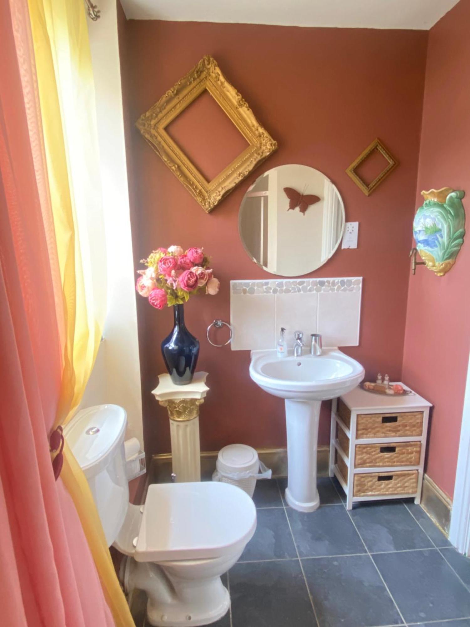 Upton Country Park Guest House Northampton Extérieur photo