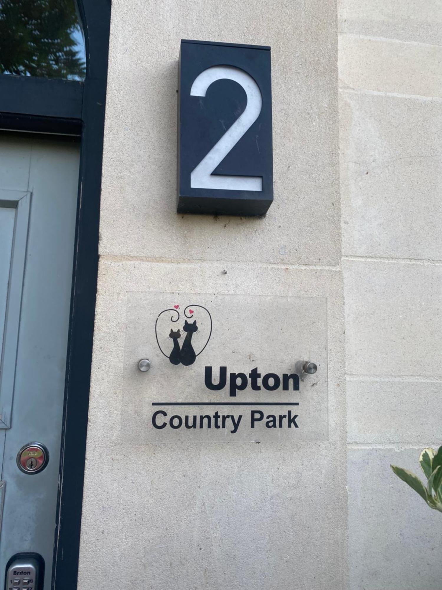 Upton Country Park Guest House Northampton Extérieur photo