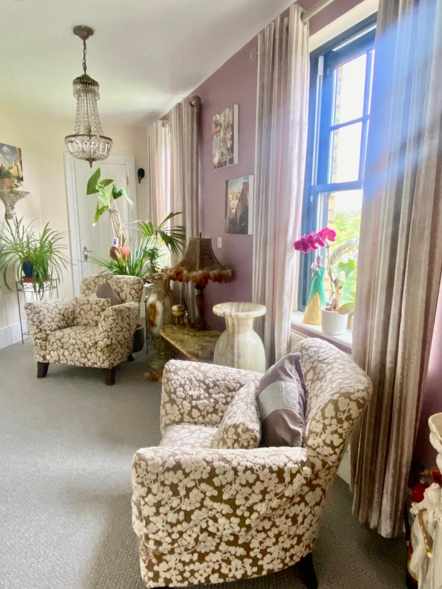 Upton Country Park Guest House Northampton Extérieur photo
